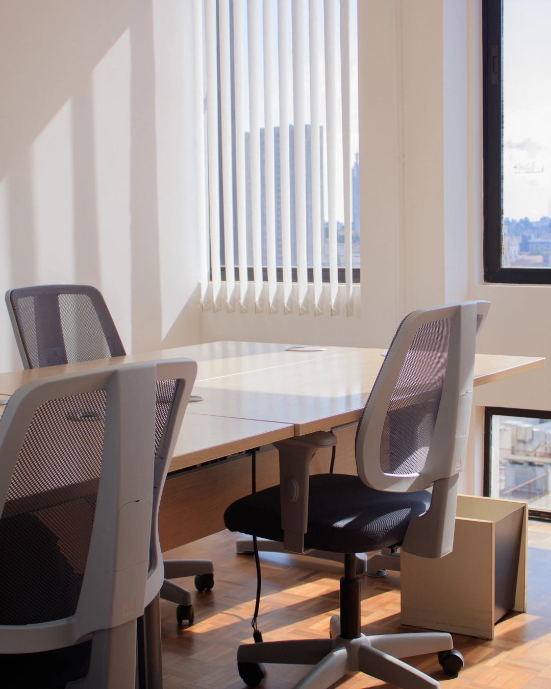 Quais os benefícios do coworking para profissionais freelancers e autônomos